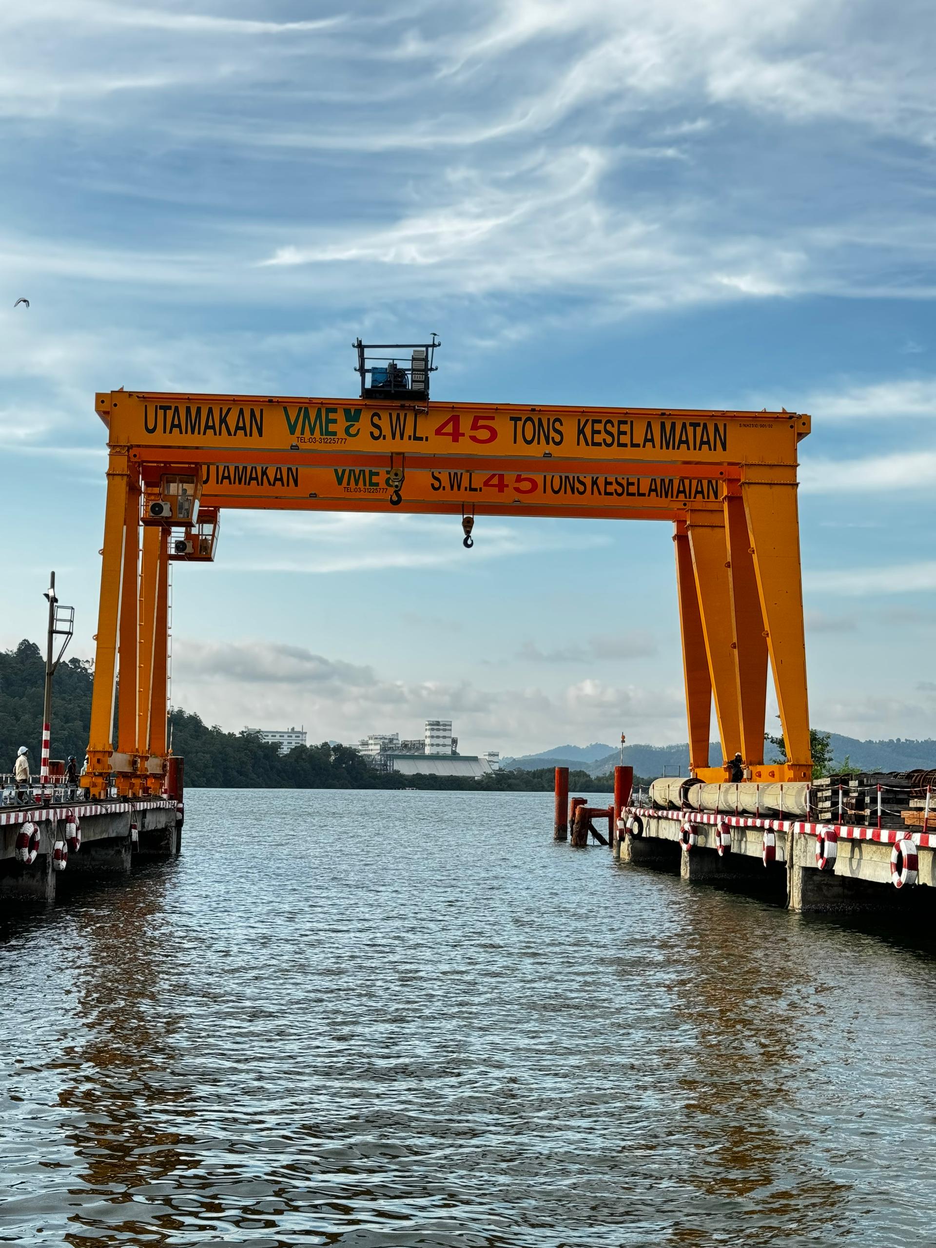 Double Girder Gantry Crane at Jetty